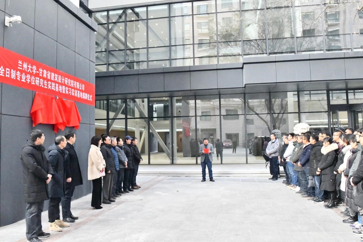 1608045831433055046.jpg 2.jpg