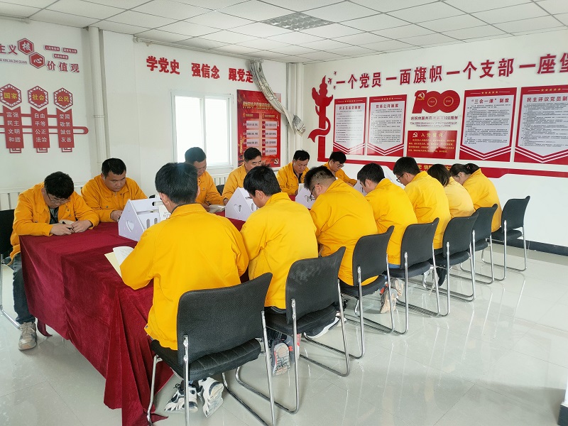 1626317439052005763.jpg 交流研討.jpg